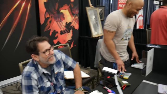 Famous Comic Book Artists Signing & Sketching Original Pieces at OAX 2024! смотреть онлайн