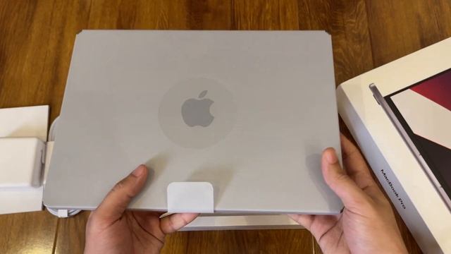 Unboxing Apple MacBook Pro M1 Pro 14 inch Space Gray (Silent/ASMR) смотреть онлайн