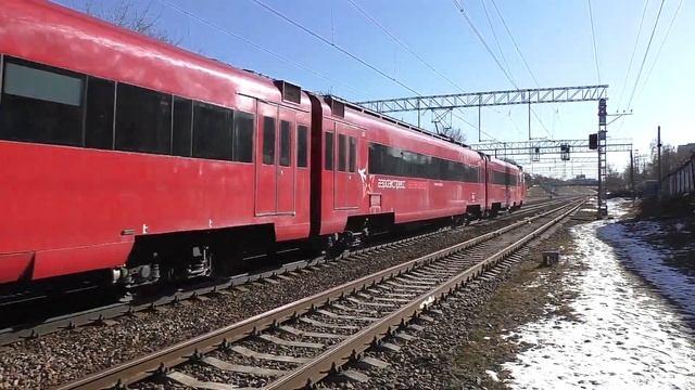 Электропоезд ЭД4МКМ-АЭРО-0004 (ТЧ-50) скоростной поезд "Аэроэкспресс" №7138 а/п Домодедово - Москва смотреть онлайн