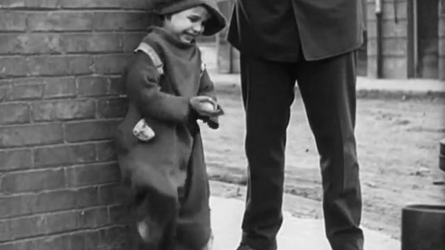 The Kid - Charlie Chaplin