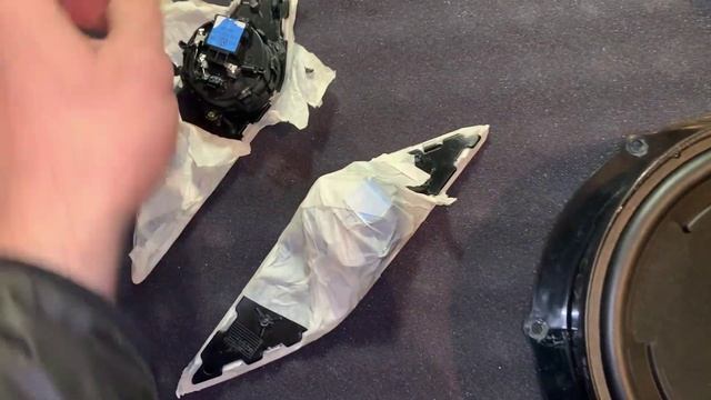 Качественная система звука SQ в новый Туарег 3 (Touareg 3 cr7) Сабвуфер стелс и подиумы на стойки смотреть онлайн