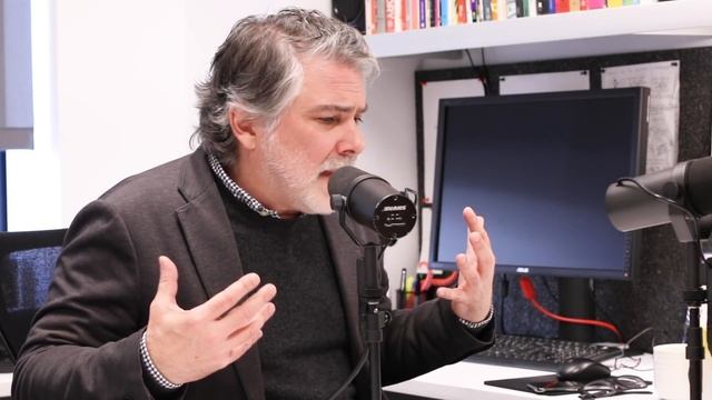 Frank Lantz - Director of NYU's Game Center and Creator of Universal Paperclips смотреть онлайн