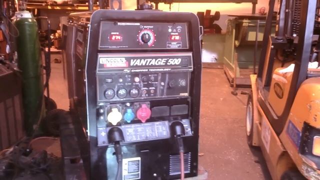 Lincoln Vantage 500 Diesel Welder with Lincoln LN25 Wire Feed for MIG GMAW Welding смотреть онлайн