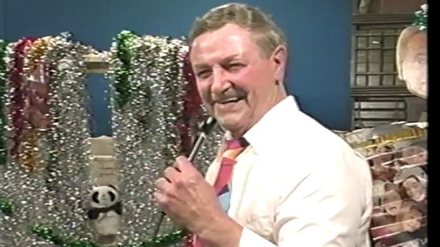 Beyond Vaudeville Lady Betty Aberlin Mr. Rogers' Neighborhood Oddville смотреть онлайн