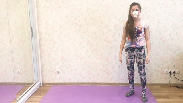 Попробуй повтори челлендж! Двойняшки Света и Наташа VS Попробуй повтори челлендж! смотреть онлайн