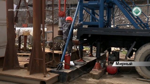 Установка насоса системы водоотлива карьера "Мир" смотреть онлайн