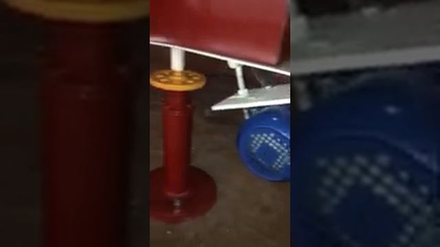 Видео работы надрезчика тестовых заготовок НТЗ (ширина пода печи В=2100 мм) в режиме холостого хода смотреть онлайн