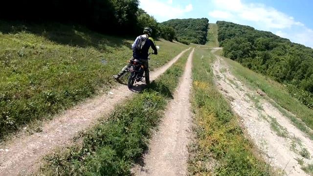 Мопед Colt и Электробайк Sur-ron X. Совместная поездка смотреть онлайн