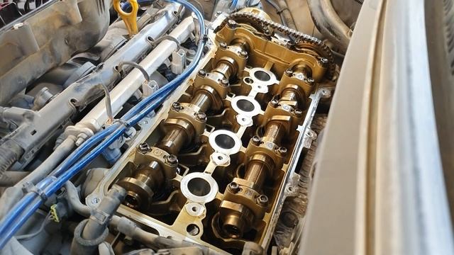 Kia Cerato 2012 - Valve Cover Gasket Change HD смотреть онлайн
