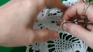 Соединение мотива Амфора крючком.