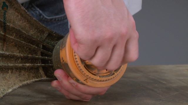 Trimmer Repair - Replacing the Bump Spring (Ryobi Part # 791-181465B) смотреть онлайн