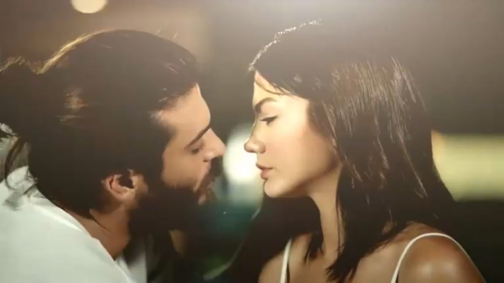 Это не ЖЕНЩИНА - это БЕДА I Обалденная песня I Те100стерон смотреть онлайн