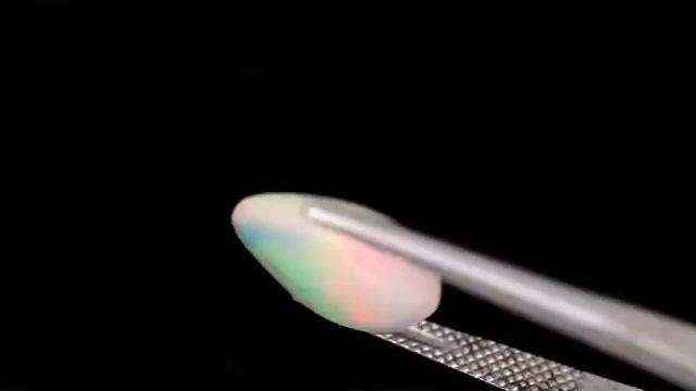 Камень радужный эфиопский опал натуральный 3.67 карат Артикул: 5403 цена: 4800 руб смотреть онлайн