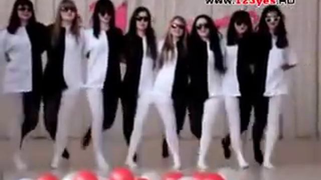 Танец, ломающий мозг смотреть онлайн