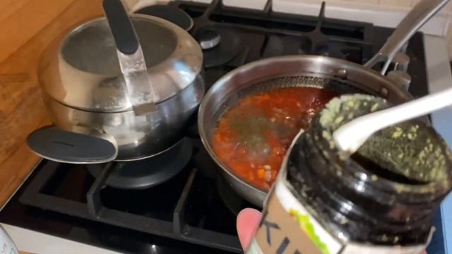 Пряный суп из курицы (или индюшатины). Реплика рецепта супа «Харчо». смотреть онлайн