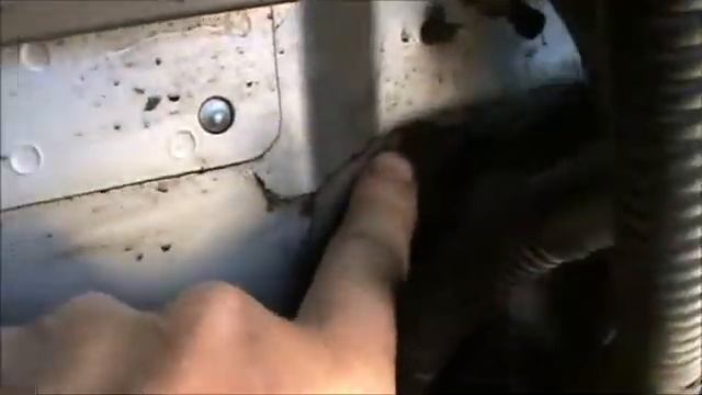Скрип,треск в торпеде Соболь? Оказалось-трещины в кузове.. смотреть онлайн