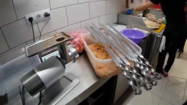 МЯСО ОГОНЬ/ОБЗОР НОВОГО ФОРМАТА/ФАСТФУД/РЕБЕРНЯ/КОПЧЁННОЕ МЯСО/ГРИЛЬ-МАНГАЛ. смотреть онлайн