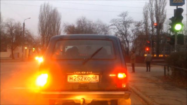 Как НЕ надо тупить на светофоре смотреть онлайн