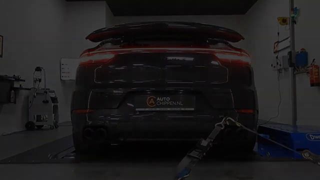 Stage 1+ tuning Porsche Cayenne E3 4.0 Turbo S E-Hybrid 813hp and 1115nm (ron 98). смотреть онлайн