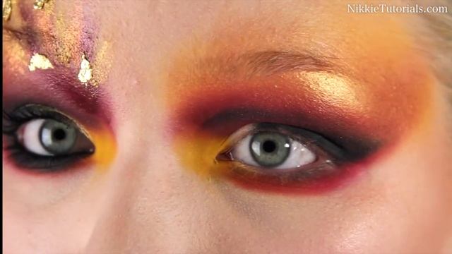 The Hunger Games: ''The Girl on Fire'' Inspired Makeup Tutorial смотреть онлайн