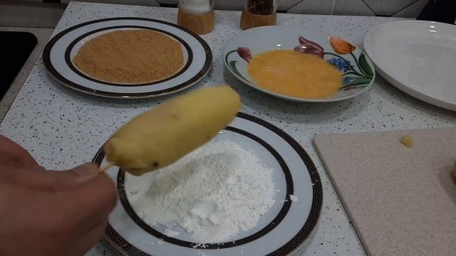 Сырный Корн-Дог Рецепт-Корейская Уличная Еда за 5 минут - СОСИСКИ и Яйцо в ТЕСТЕ #cooking CORN DOG смотреть онлайн