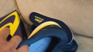 Кроссовки ASICS с алиэкспресс оригинал или дешёвая реплика?