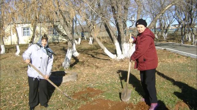 Поздравление с Днем Учителя ветеранам педагогического труда МОБУ "Рыбкинская СОШ" смотреть онлайн