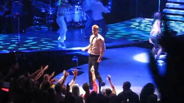 Justin Timberlake : "Cry Me A River" : 8.20.2007 смотреть онлайн