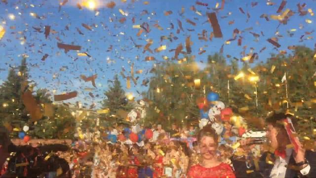 Конфетти пушки на улице ЗОЛОТОЙ ЦВЕТ 10 тыс. руб смотреть онлайн