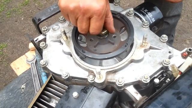 Двигатель УМЗ-341.Мотоблок АГРО .Сборка.Как снять сцеление с калинвала? смотреть онлайн