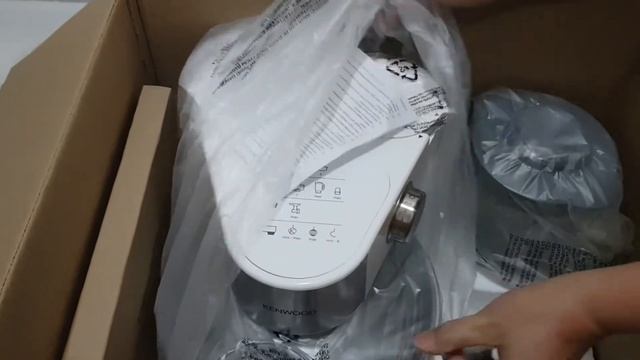 Unboxing my Kenwood 3-in-1 mixer смотреть онлайн