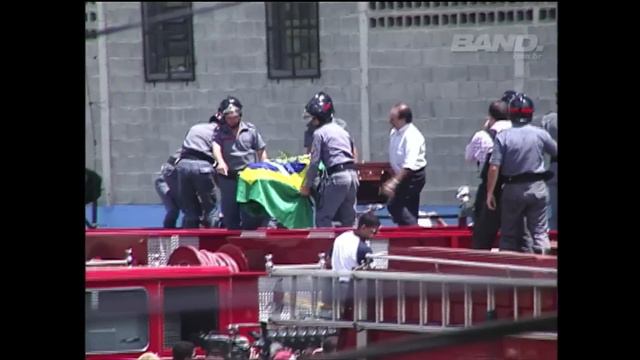 Velório e Enterro dos Mamonas Assassinas Band (HD) смотреть онлайн