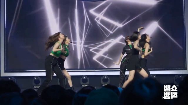 LE SSERAFIM "FEARLESS" (5 Members Ver.) Dance Mirror смотреть онлайн