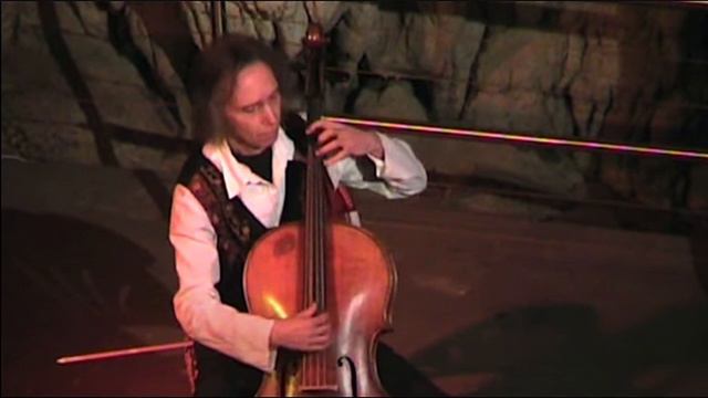 Tango Cello-Guitar - Tremolo Pizzicato / Underground Cave Recording 2008