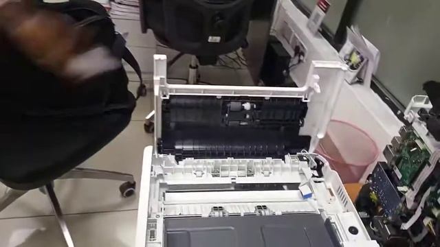 HP Laserjet Pro MFP M428fdw: Replacing / Repairing The Scanner (ADF) Unit смотреть онлайн