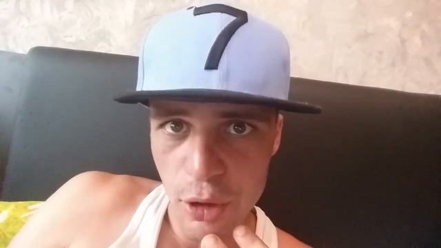 Зачем нужна кепка на голове LIVE TOP смотреть онлайн