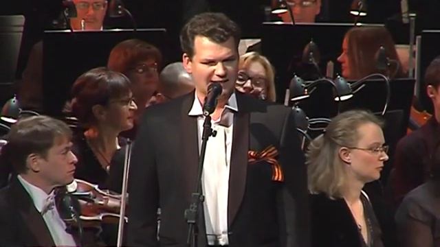 Илья Кузьмин. "На безымянной высоте". Музыка В.Баснера, слова М.Матусовского. смотреть онлайн