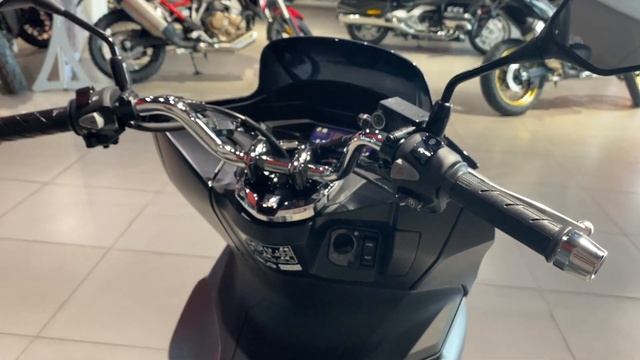 Honda PCX125 Black 2021 смотреть онлайн