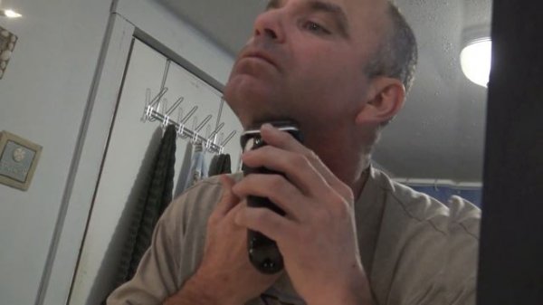 Braun Series 8 Review and How to Use | How To Use The Braun Series 8 Cleaning Station