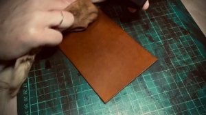 Вощение кожи масловоском.