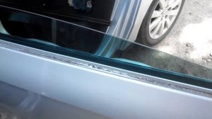 Замена стекла двери пассат б6.