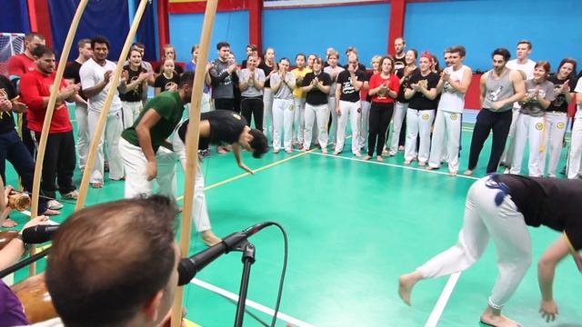 Mestre Gaiola e Mestre Papa Leguas. Precapoeirasia workshop 2016. Moscow смотреть онлайн