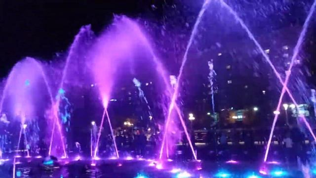 Фонтанная площадь в Пензе. Улица Московская. Светомузыкальный фонтан смотреть онлайн