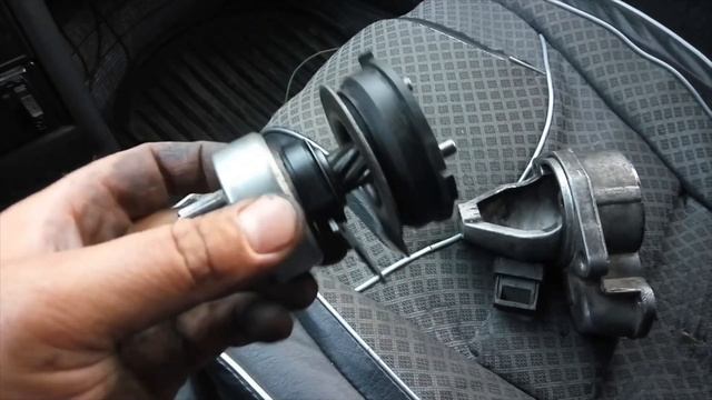 Втягивающее реле щелкает, а стартер не крутит, возможная причина неисправности. смотреть онлайн