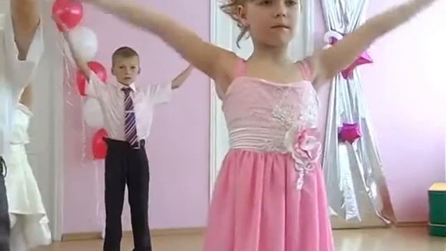 Финальный танец на выпуск Суслова Ю Л смотреть онлайн