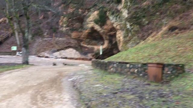 Латвия Пещера Гутманя смотреть онлайн