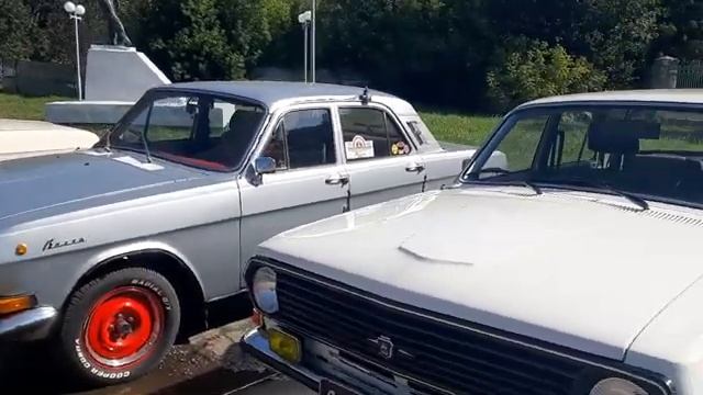 Выставка ретро автомобилей г.Заволжье, праздник города 2021г. смотреть онлайн