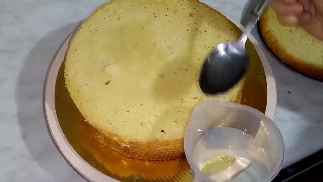 Как приготовить и украсить торт в домашних условиях. Уй шароитида торт тайерлаш ва безатиш. смотреть онлайн