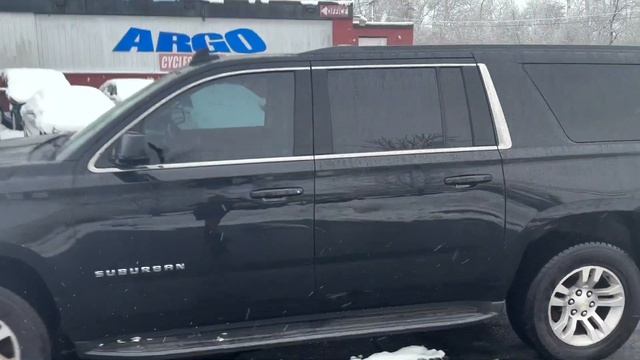 2018 Chevrolet Suburban LS смотреть онлайн