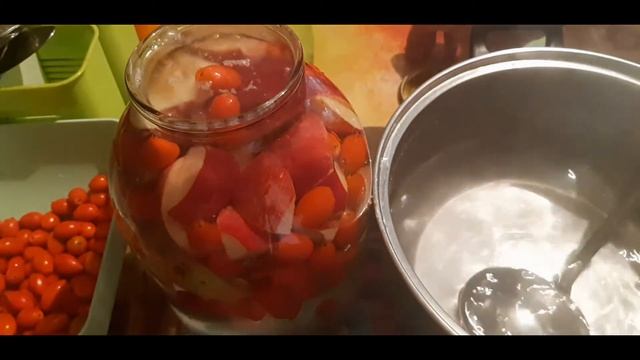 Супервитаминный компот из яблок и шиповника. смотреть онлайн